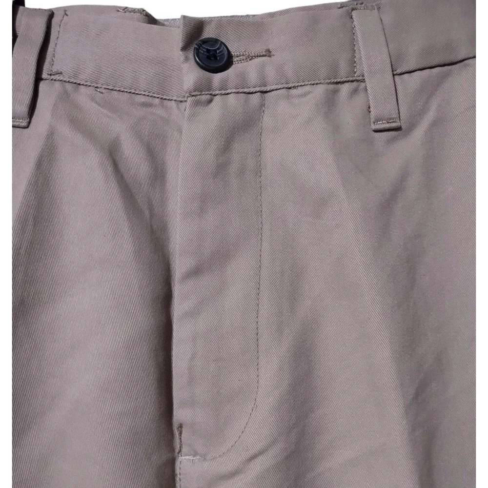 Dockers Pants Men's Size 30x30 Beige Irregular Classic Fit Flat Front‎ Stretch